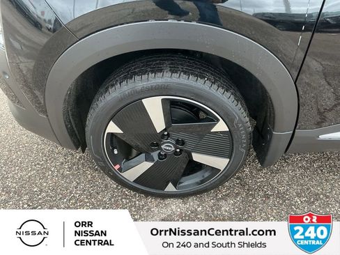 New 2026 Nissan Kicks SR FWD image 9