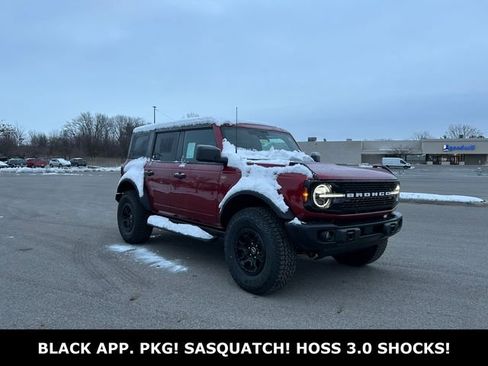 New 2025 Ford Bronco Badlands w/ Sasquatch Package AWD/4WD image 25
