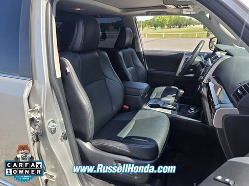 Used 2022 Toyota 4Runner Limited AWD/4WD image 14
