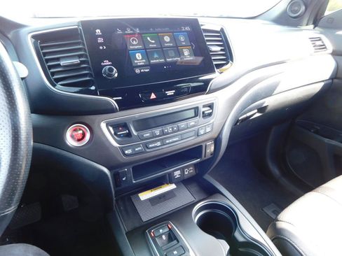 Used 2023 Honda Passport TrailSport image 41