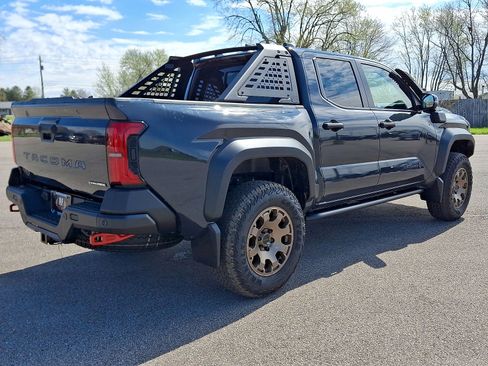 New 2026 Toyota Tacoma 4x4 Double Cab Hybrid image 12