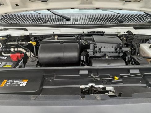 Used 2024 Ford E-450 and Econoline 450 Super Duty RWD image 10