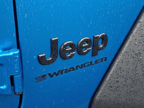 Used 2024 Jeep Wrangler Sport S image 14