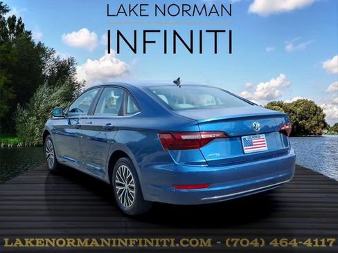 Used 2020 Volkswagen Jetta SE w/ SE Cold Weather Package FWD image 22