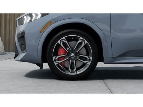 New 2025 BMW X2 xDrive28i w/ Technology Package image 7