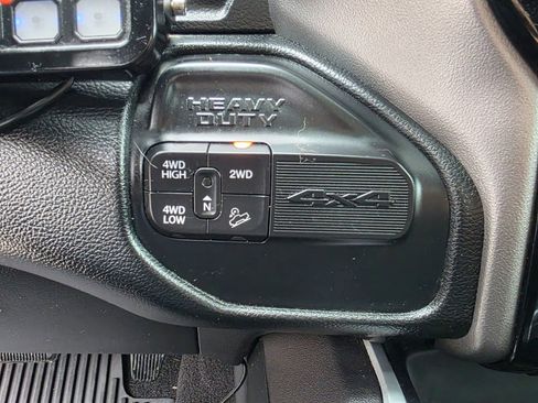 Used 2020 RAM 2500 Big Horn w/ Level 2 Equipment Group image 17