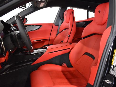 Used 2025 Ferrari Purosangue image 13