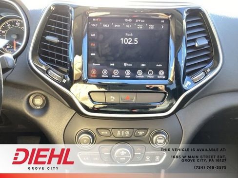 Used 2020 Jeep Cherokee Limited image 22