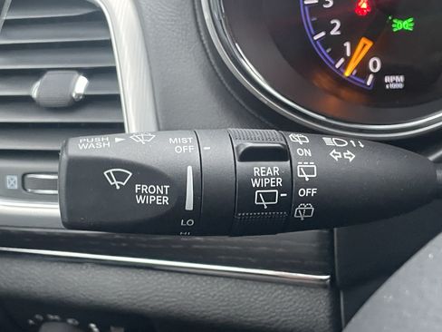 Used 2021 Jeep Grand Cherokee Summit AWD/4WD image 17