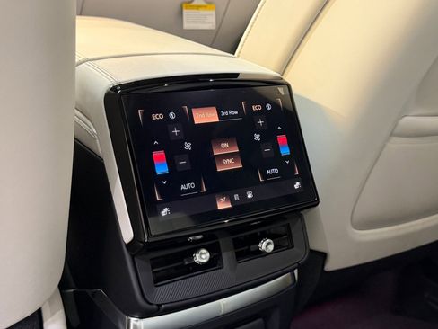 New 2026 Cadillac Vistiq Sport image 45