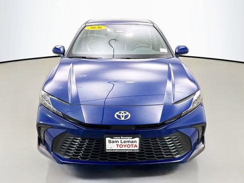 Used 2026 Toyota Camry SE w/ Convenience Package FWD image 2