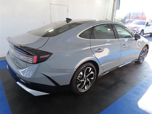 Used 2024 Hyundai Sonata SEL FWD image 13