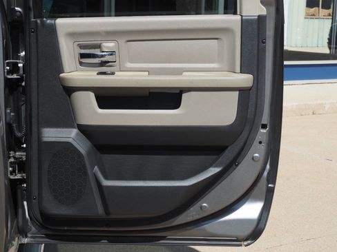 Used 2011 RAM 1500 Classic SLT w/ Luxury Group image 14