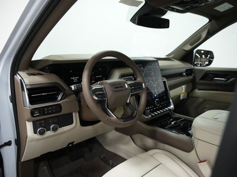 New 2026 GMC Yukon XL Denali image 25