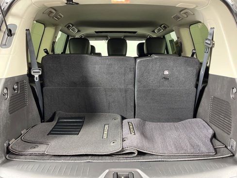 Used 2024 Nissan Armada SL image 46