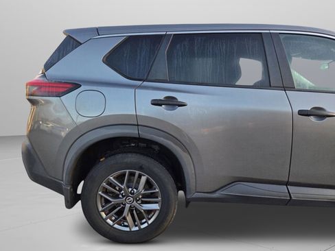 Used 2021 Nissan Rogue S image 8