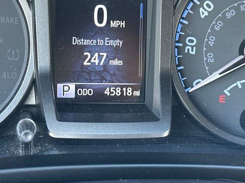 Used 2021 Toyota Tacoma TRD Off-Road w/ Technology Package image 40