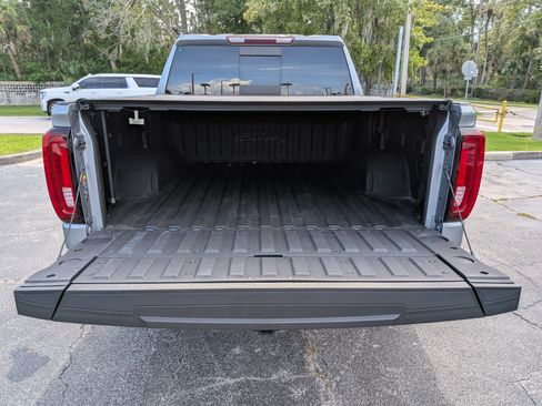 Used 2023 GMC Sierra 1500 AT4 w/ AT4 Premium Package AWD/4WD image 17