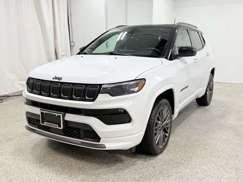 Used 2022 Jeep Compass High Altitude image 3