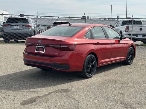 New 2026 Volkswagen Jetta SE FWD image 4