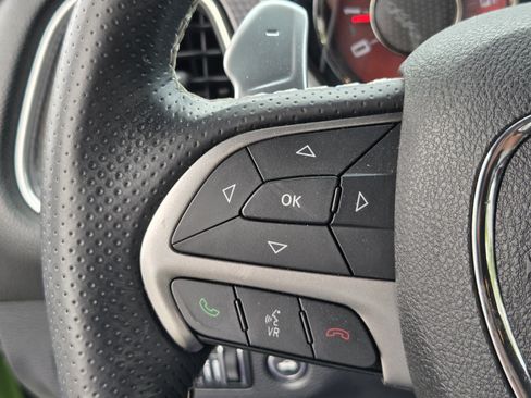 Used 2015 Dodge Challenger SRT Hellcat RWD image 26