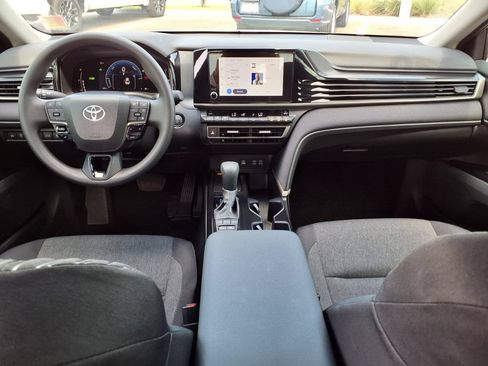 Used 2026 Toyota Camry LE w/ Convenience Package FWD image 17