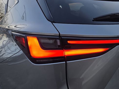 Used 2022 Lexus NX 350 F Sport image 9