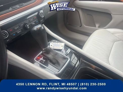 Used 2022 Jeep Compass Limited image 24