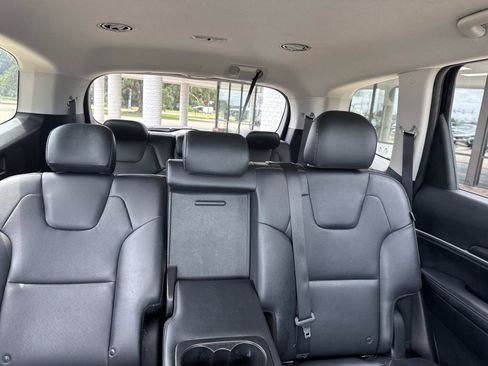 Used 2023 Kia Telluride LX image 9