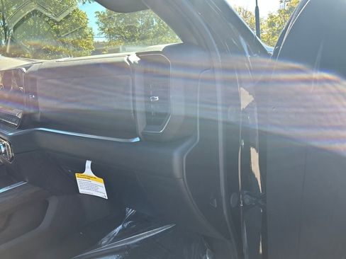 New 2026 GMC Sierra 2500 SLT w/ SLT Convenience Package image 29