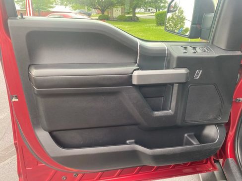 Used 2018 Ford F150 XLT w/ Equipment Group 301A Mid AWD/4WD image 9