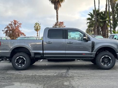 New 2026 Ford F350 Platinum w/ Tremor Off-Road Package image 4