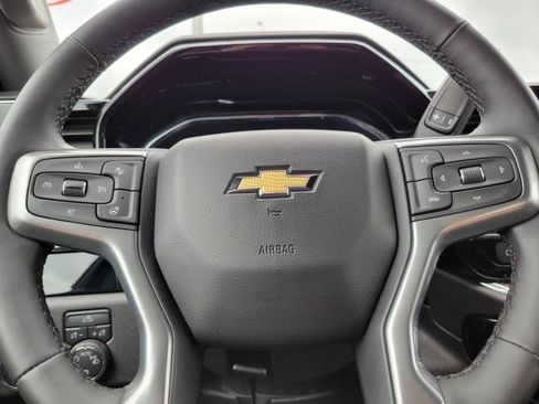 Used 2024 Chevrolet Silverado 1500 LT AWD/4WD image 10