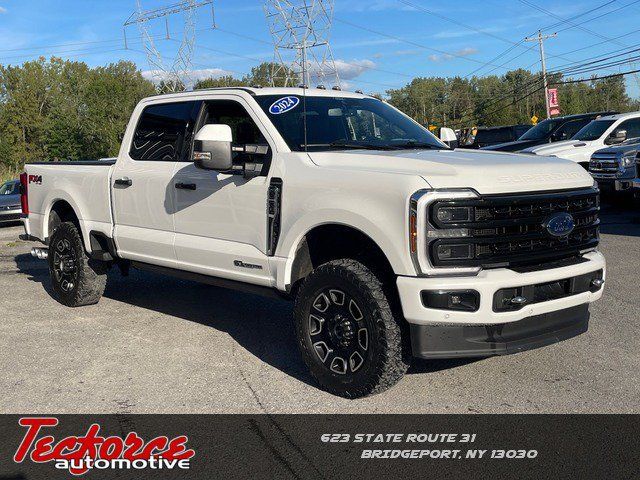 Used 2024 Ford F250 Platinum w/ FX4 Off-Road Package AWD/4WD image 1