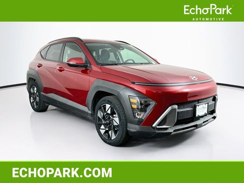Used 2025 Hyundai Kona SEL FWD image 1