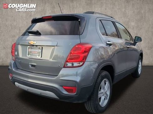 Used 2019 Chevrolet Trax LT w/ LT Convenience Package image 7