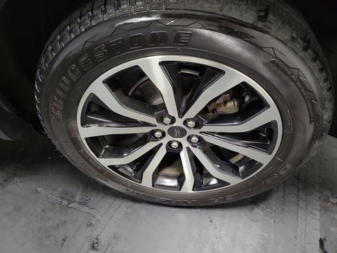 Used 2020 Ford Explorer ST w/ Premium Technology Package image 11