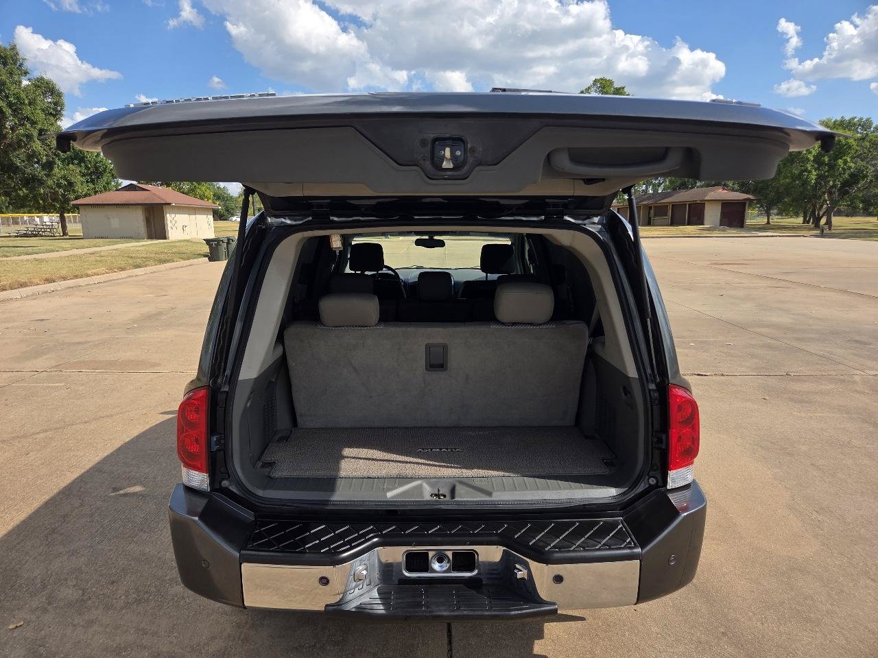 Used 2005 Nissan Armada SE RWD image 34