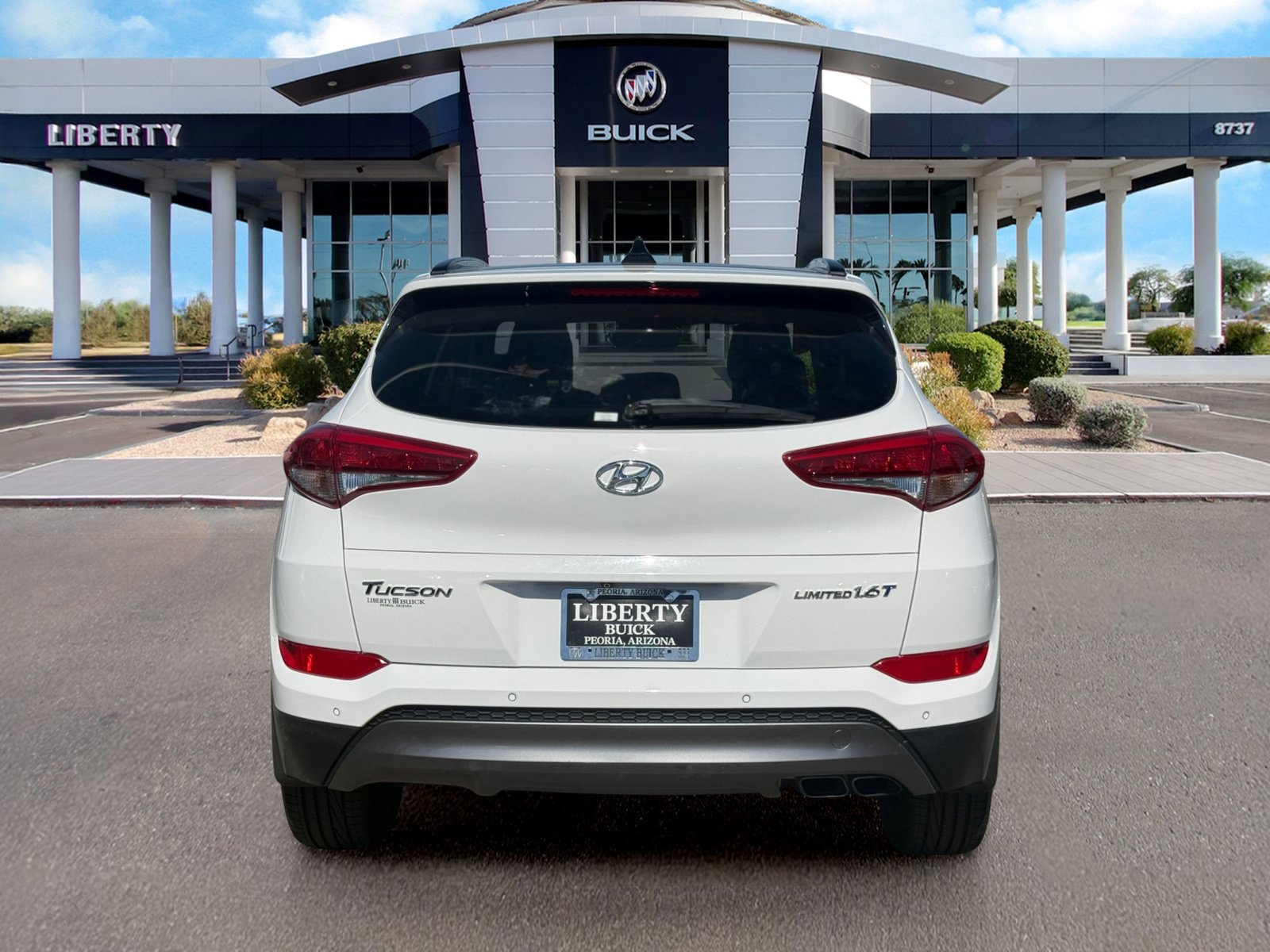 Used 2016 Hyundai Tucson Limited w/ Option Group 03 FWD image 5