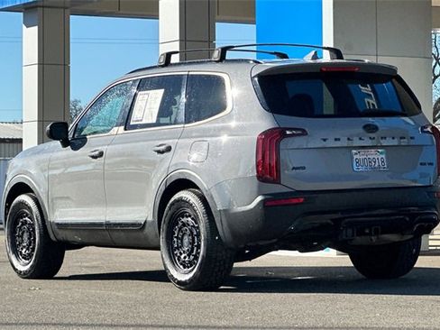 Used 2021 Kia Telluride EX w/ EX Premium Package image 7
