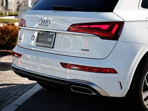 Certified 2025 Audi Q5 2.0T Premium Plus w/ Premium Plus Package image 9