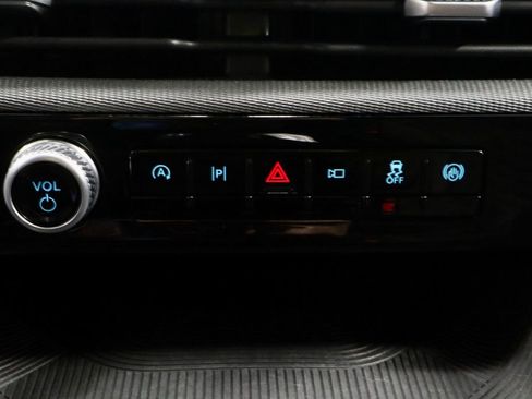 Used 2025 Ford Explorer ST-Line image 30