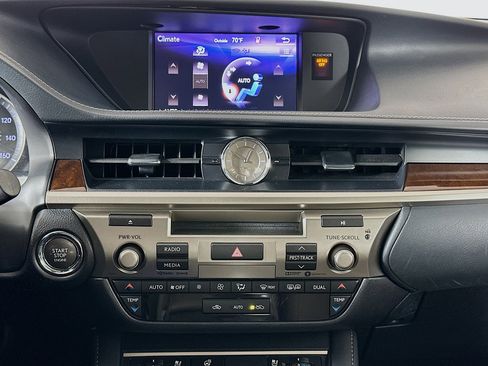 Used 2018 Lexus ES 350 image 24