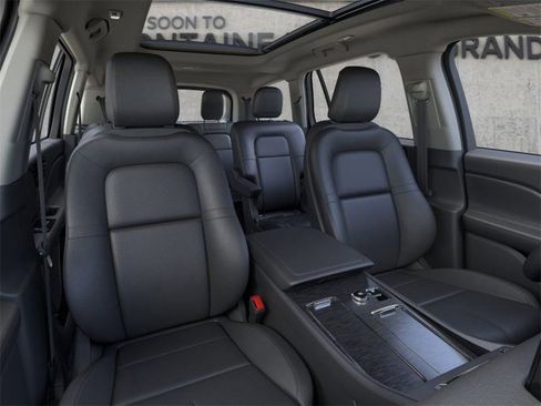 New 2026 Lincoln Aviator Premiere image 10