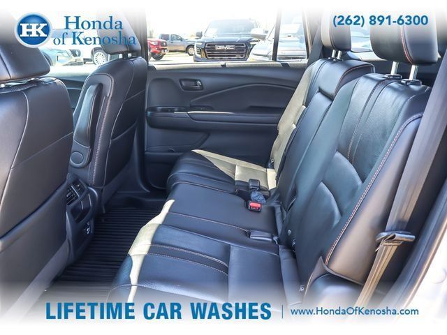 Used 2023 Honda Passport TrailSport image 13