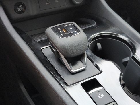 New 2026 Nissan Rogue S image 18