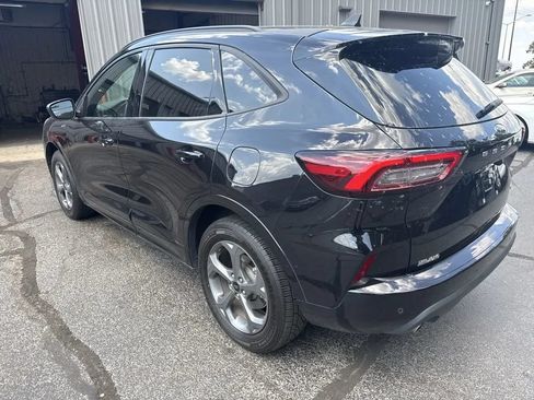 Used 2024 Ford Escape ST-Line w/ Tech Pack #1 AWD/4WD image 2
