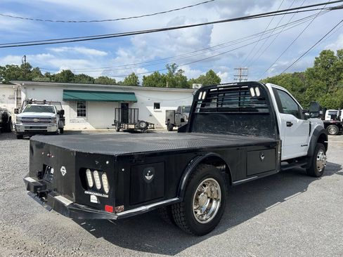 Used 2019 Ford F550 4x4 Regular Cab Super Duty w/ XL Value Package image 6