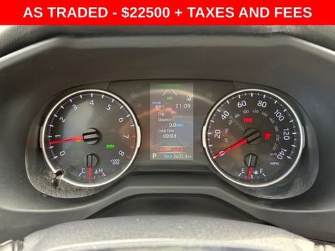 Used 2019 Toyota RAV4 XLE Premium FWD image 19