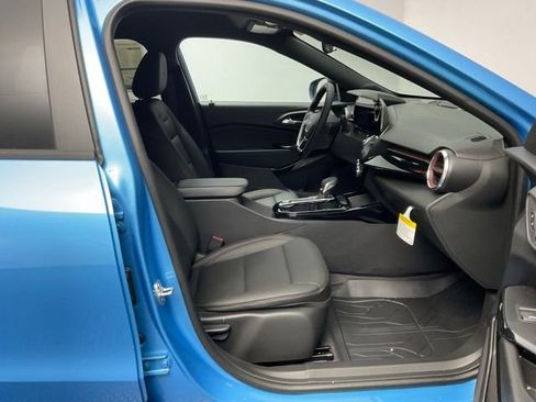 New 2026 Chevrolet Trax RS FWD image 24